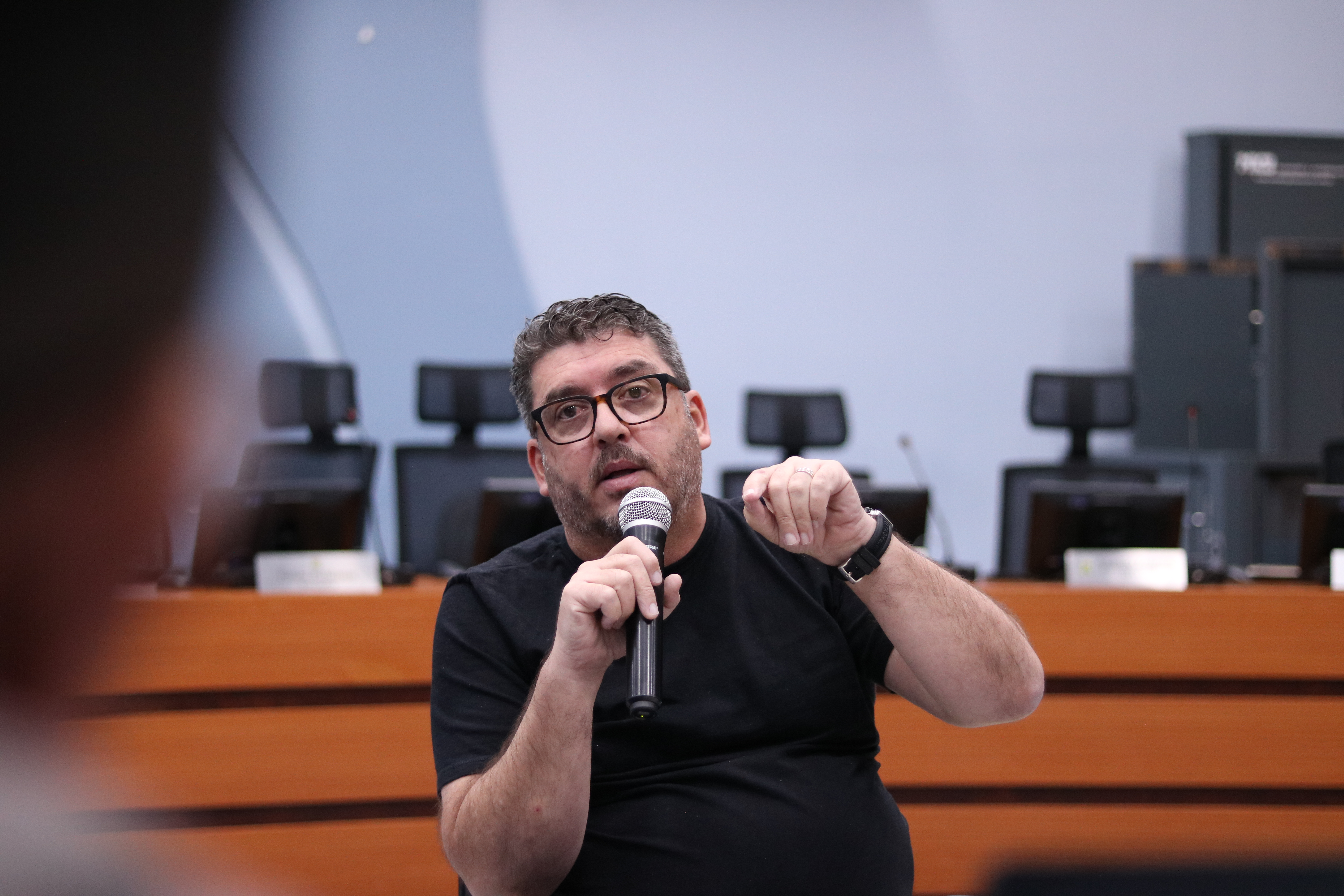  ‘CEI do Lixo’ ouve ex-secretário de Meio Ambiente na Câmara  