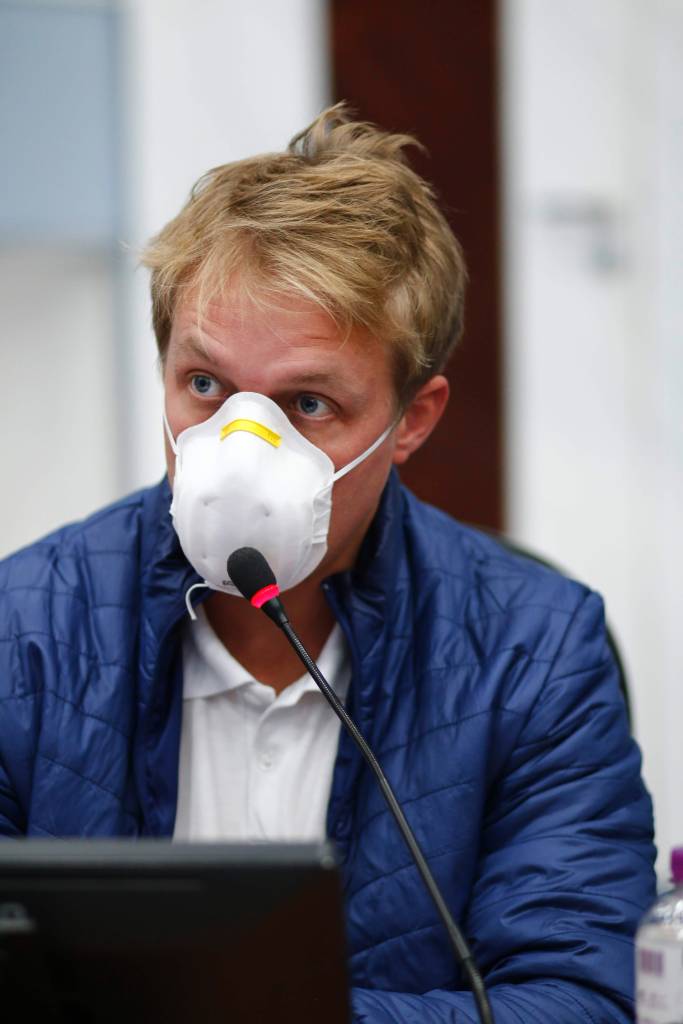 Álcool em gel obrigatório em caixas eletrônicos