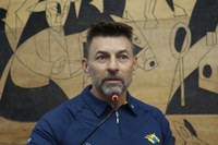 Associação Paranaense de Equoterapia e Inclusão Equestre faz uso da Tribuna Livre 