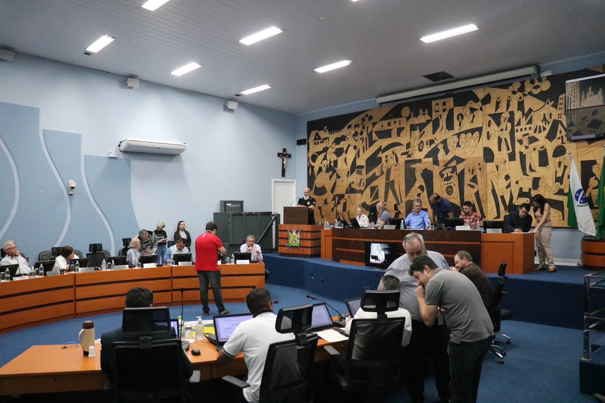 Câmara aprova projeto que cria novas vagas para ‘Agente de Endemias’ em Ponta Grossa