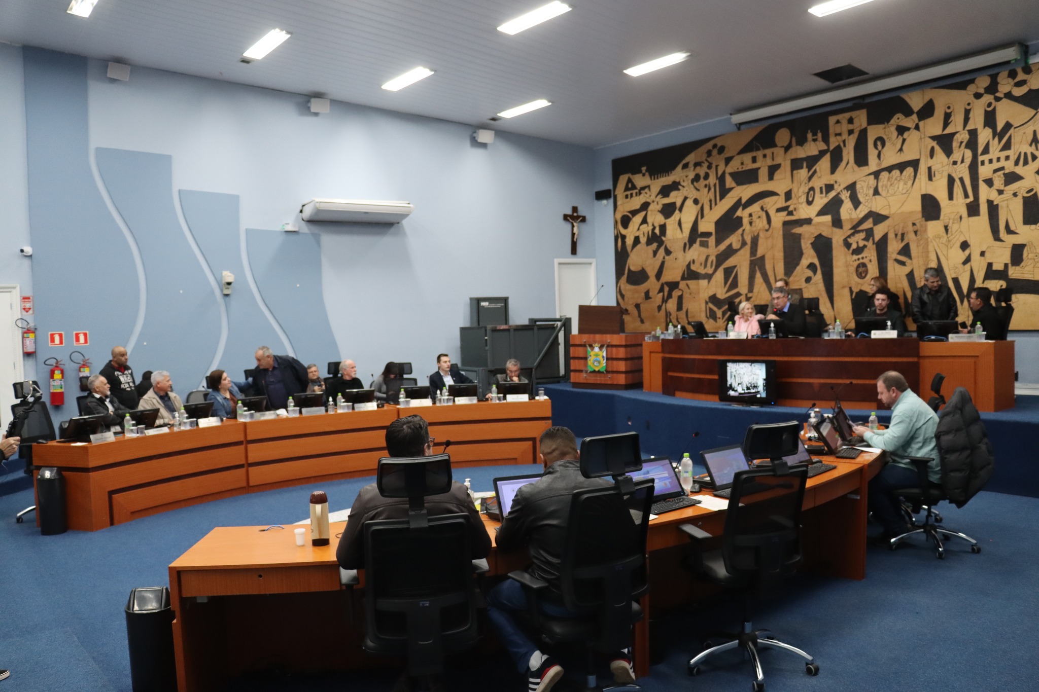 Câmara aprova reajuste em remuneração de cirurgiões dentistas que atendem no município