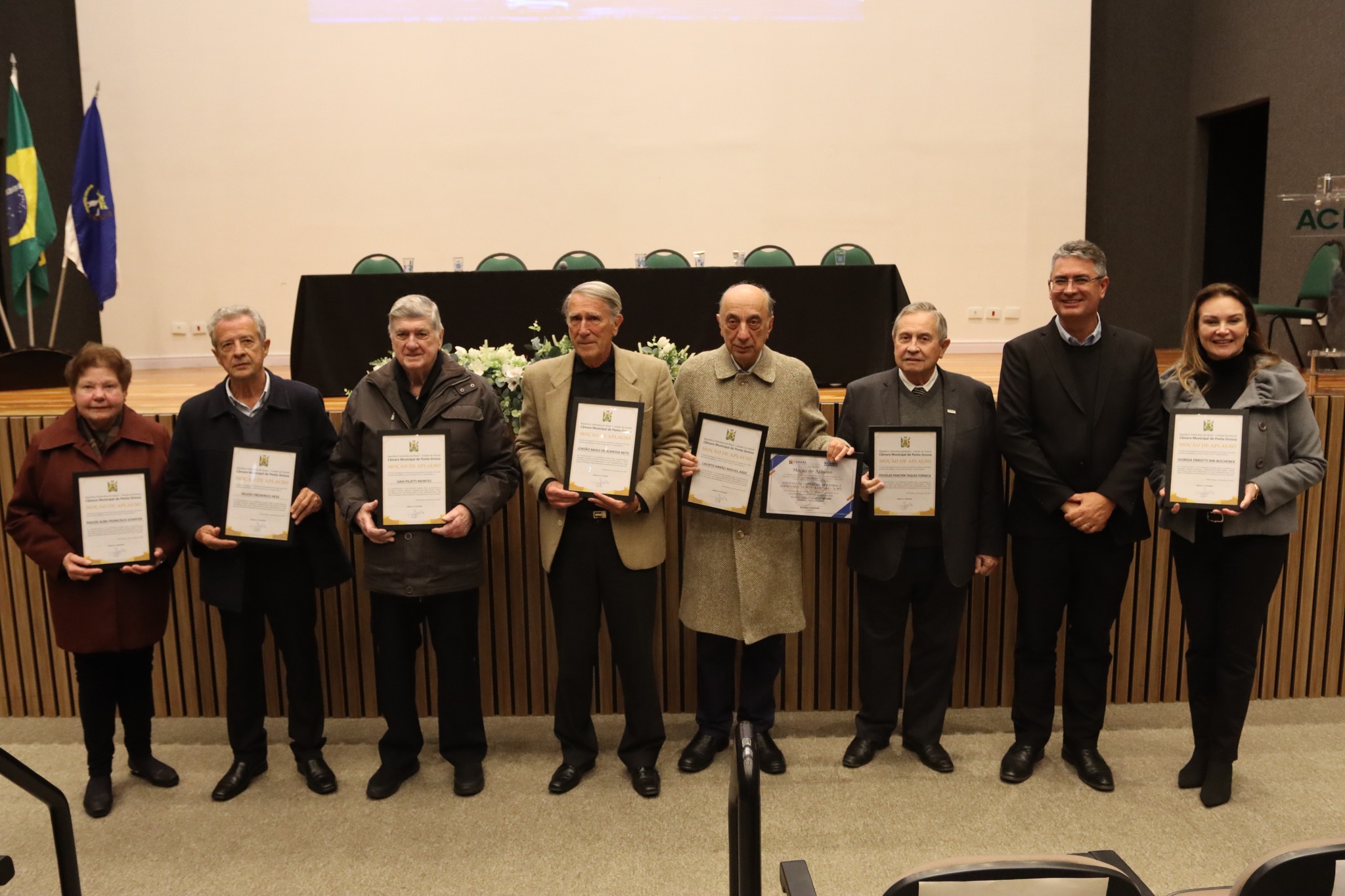 Câmara Municipal realiza sessão especial na ACIPG  