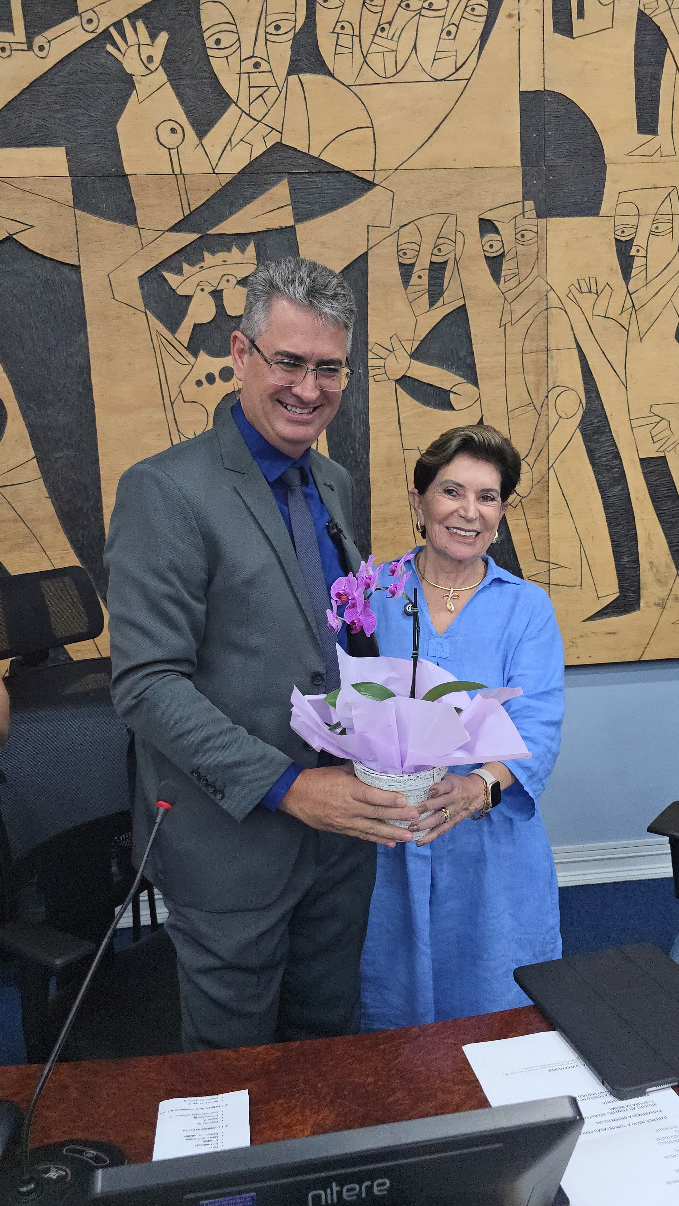 Câmara recebe Professora Elizabeth na primeira sessão ordinária do ano