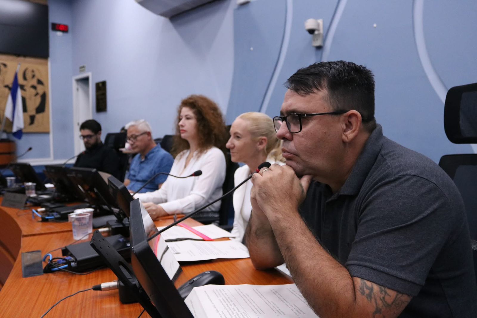 CEI do Lixo ouve prefeita Elizabeth Schmidt e o procurador-geral Gustavo da Matta 