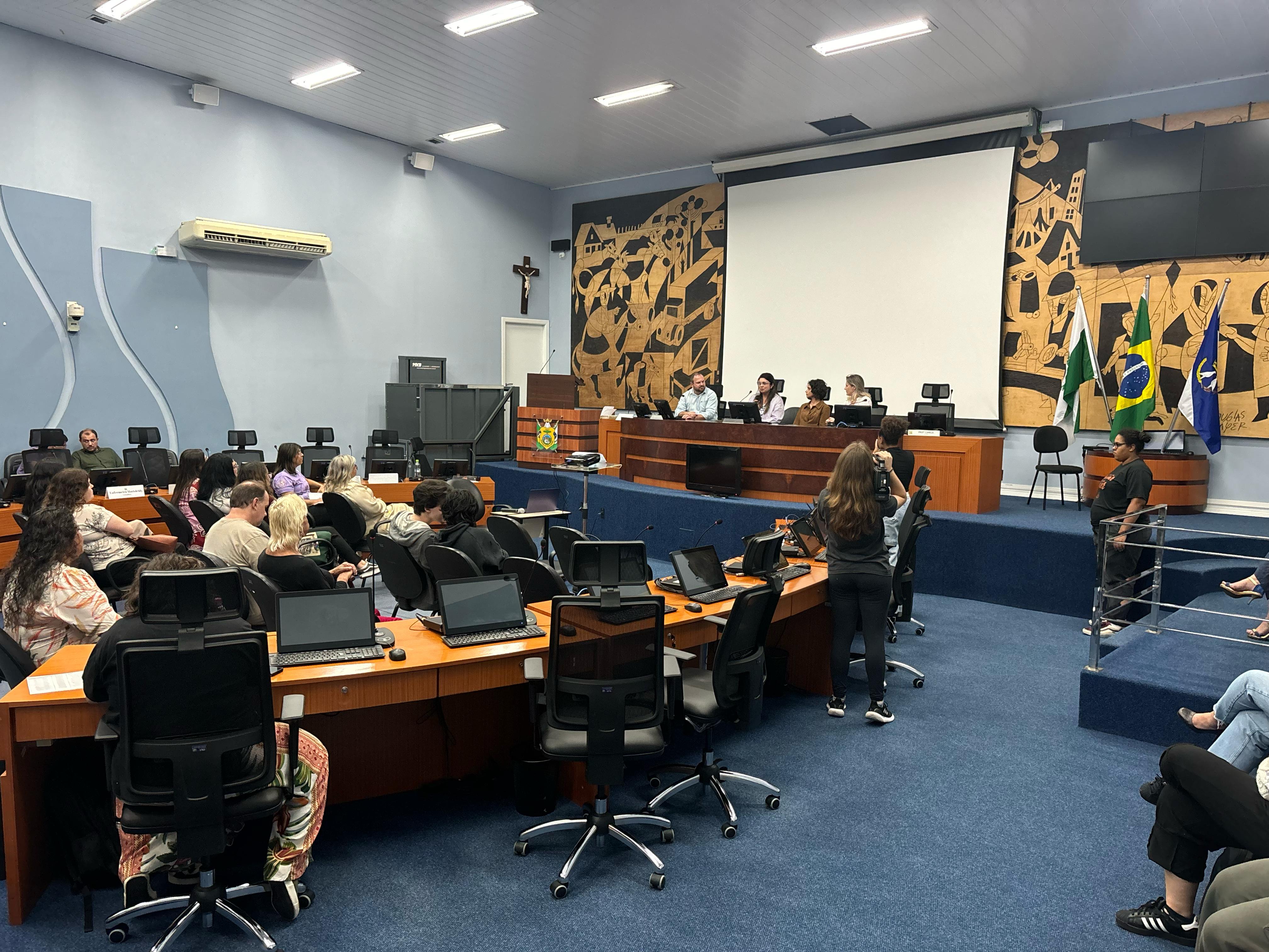 CMPG sedia seminário sobre desigualdade de gênero e justiça social  