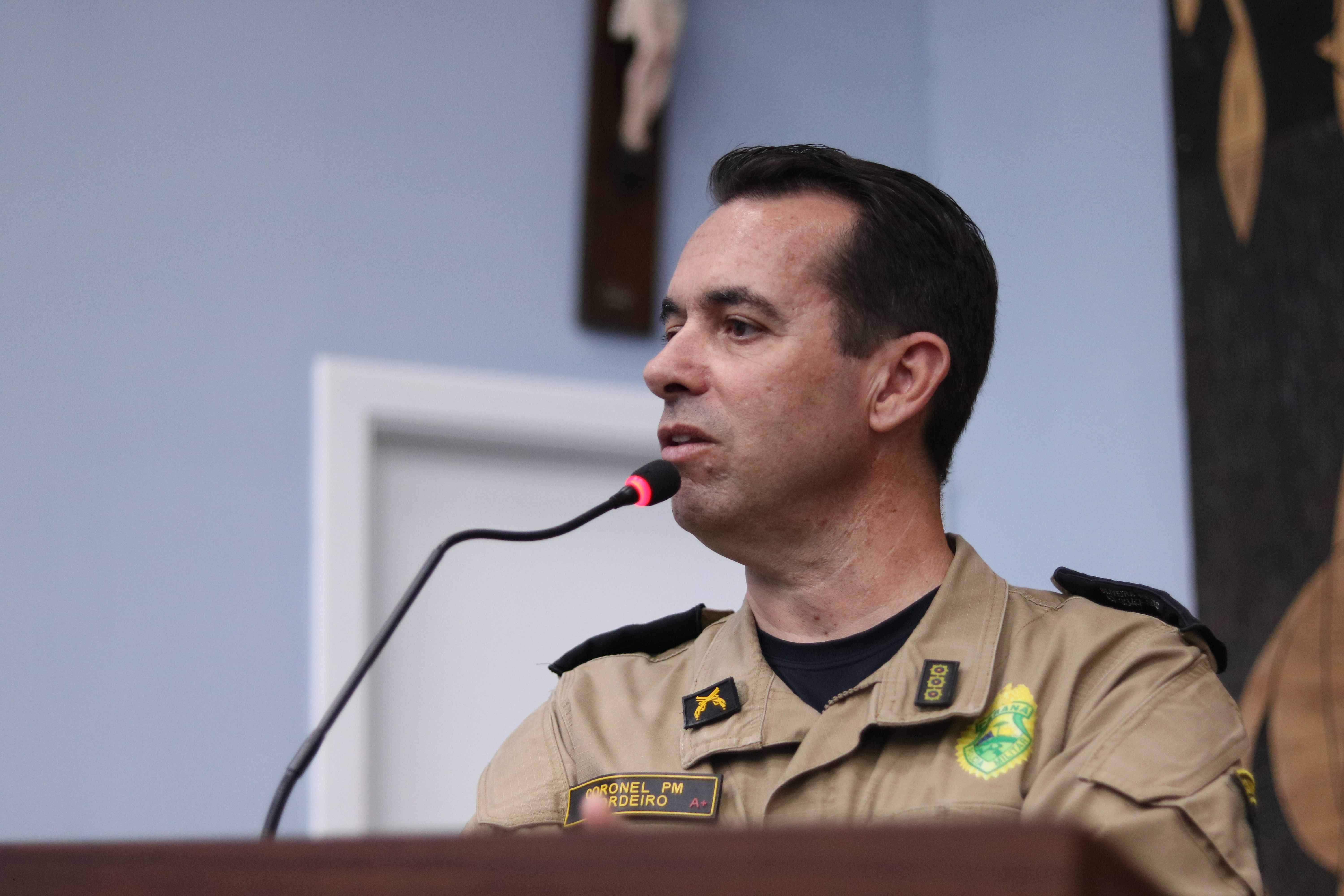 Comandantes da Polícia Militar fazem uso da Tribuna Livre