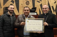 Em cerimônia na Câmara Municipal, Dom Evandro Luis Braun recebe título de cidadão honorário de Ponta Grossa