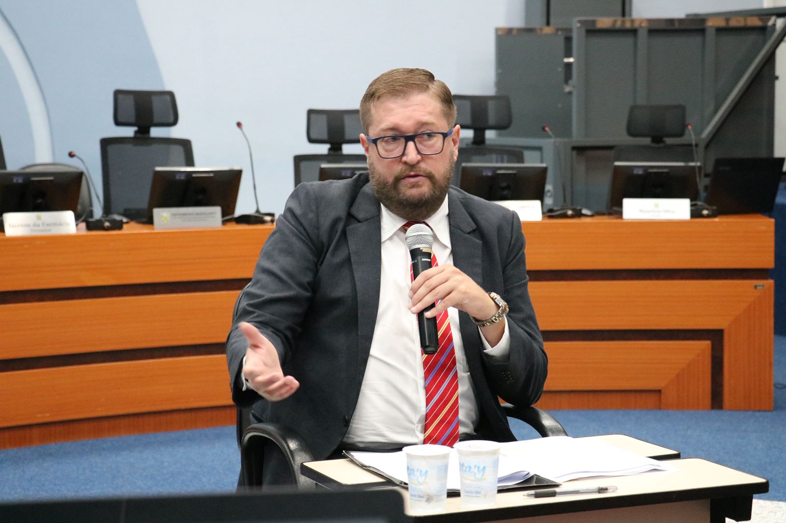 Ex-procurador geral do município é ouvido pela CEI do Lixo  