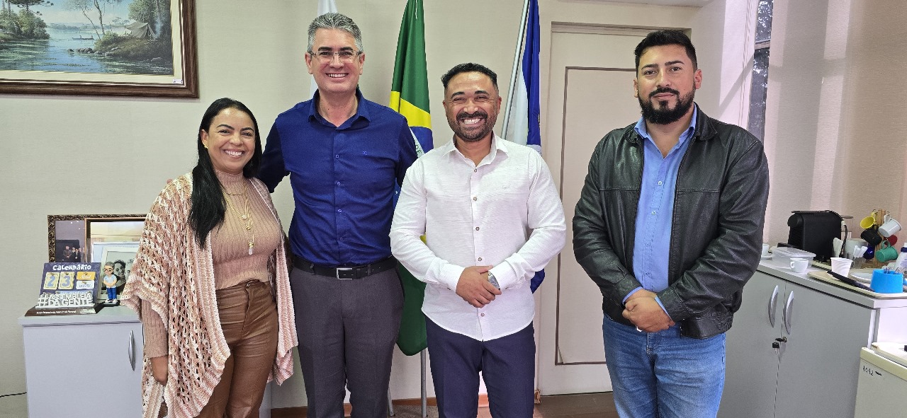 Julio Küller e Lilian Scheraiber fortalecem laços entre as Câmaras de Ponta Grossa e Tibagi