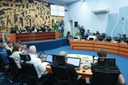 Legislativo aprova PL que altera dimensões de placas informativas sobre proibições de soltura de fogos de artifício 
