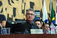 Legislativo aprova projeto que cria política de prevenção ao uso excessivo de telas entre jovens 
