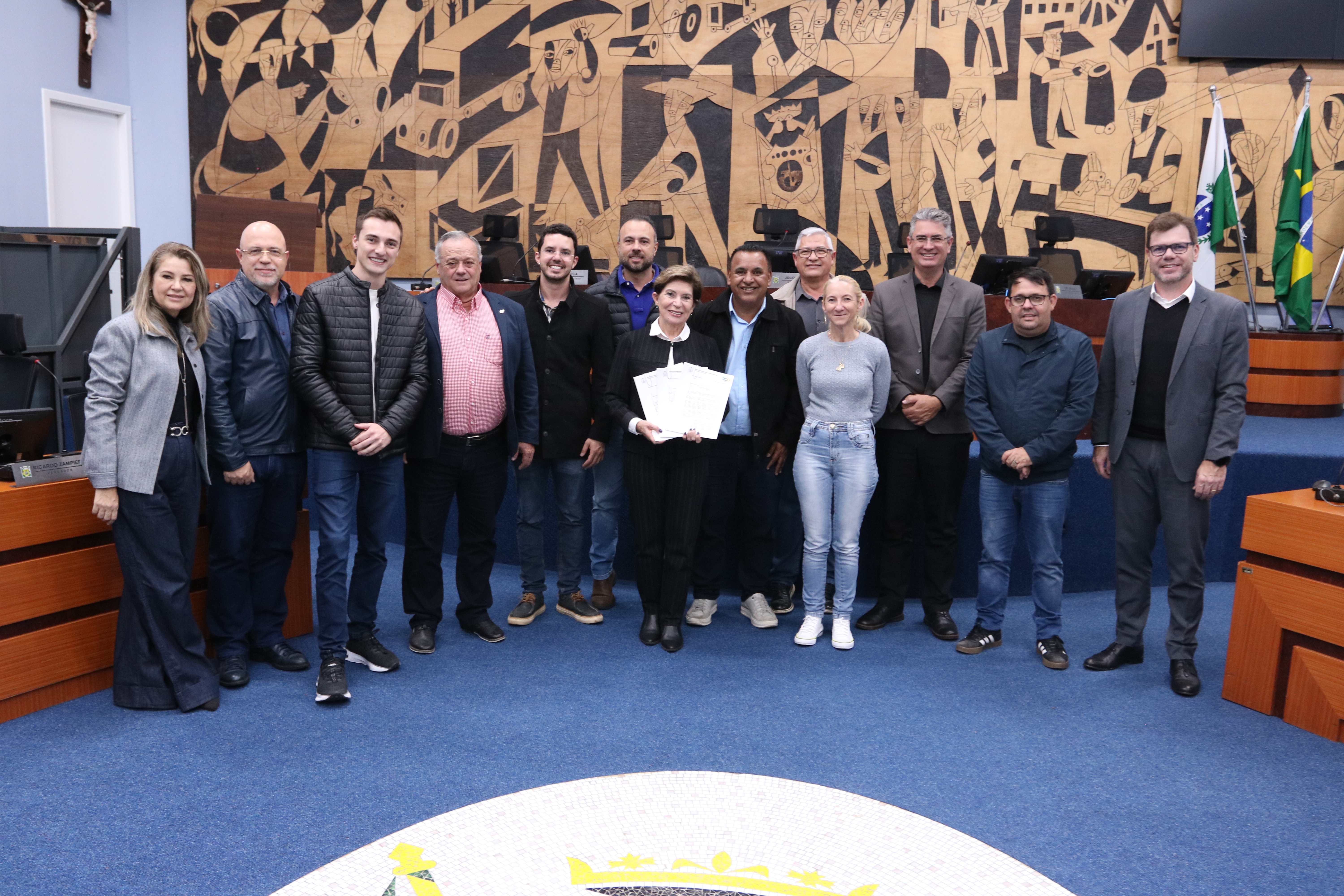 Prefeita Elizabeth entrega projetos de revisão do Plano de Diretor na Câmara