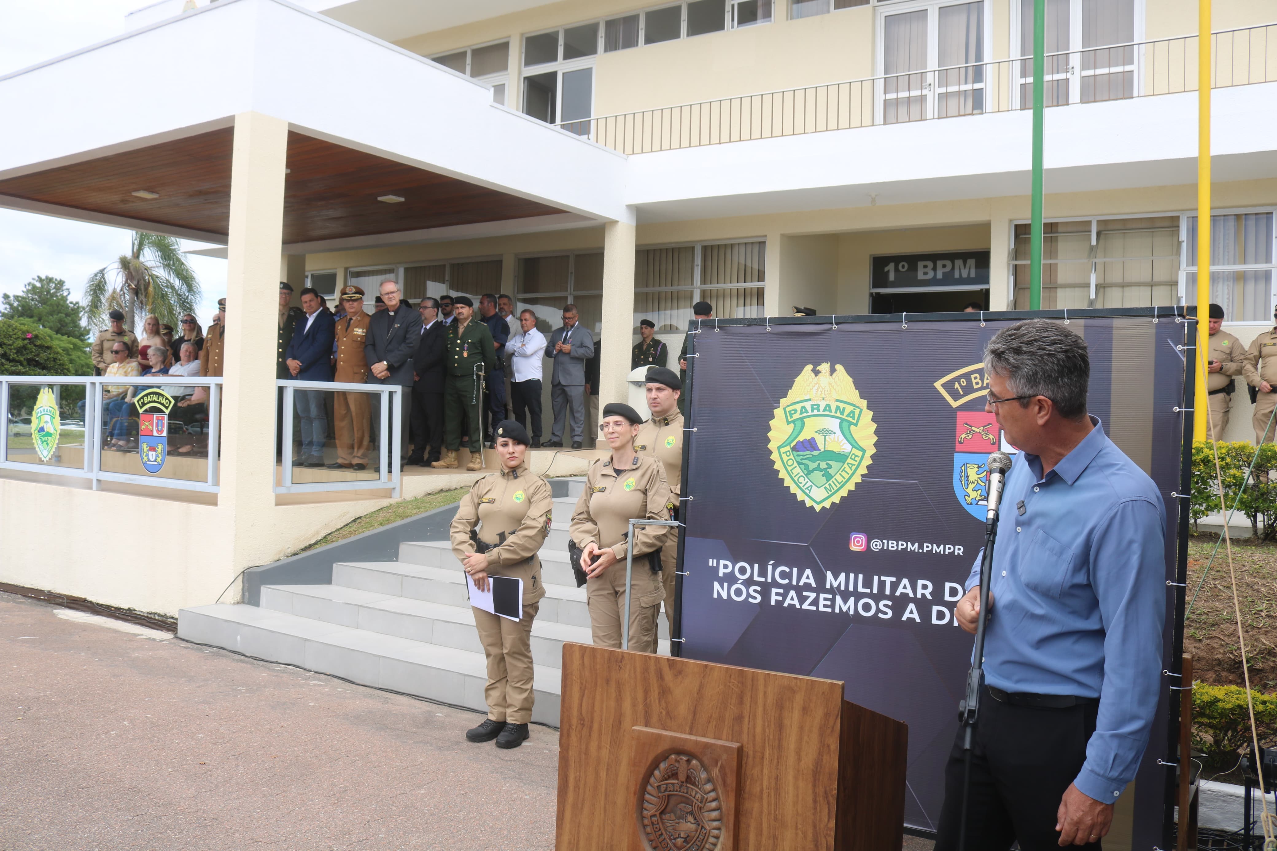 Presidente da CMPG prestigia aniversário do 1° Batalhão da Polícia Militar e passagem de comando