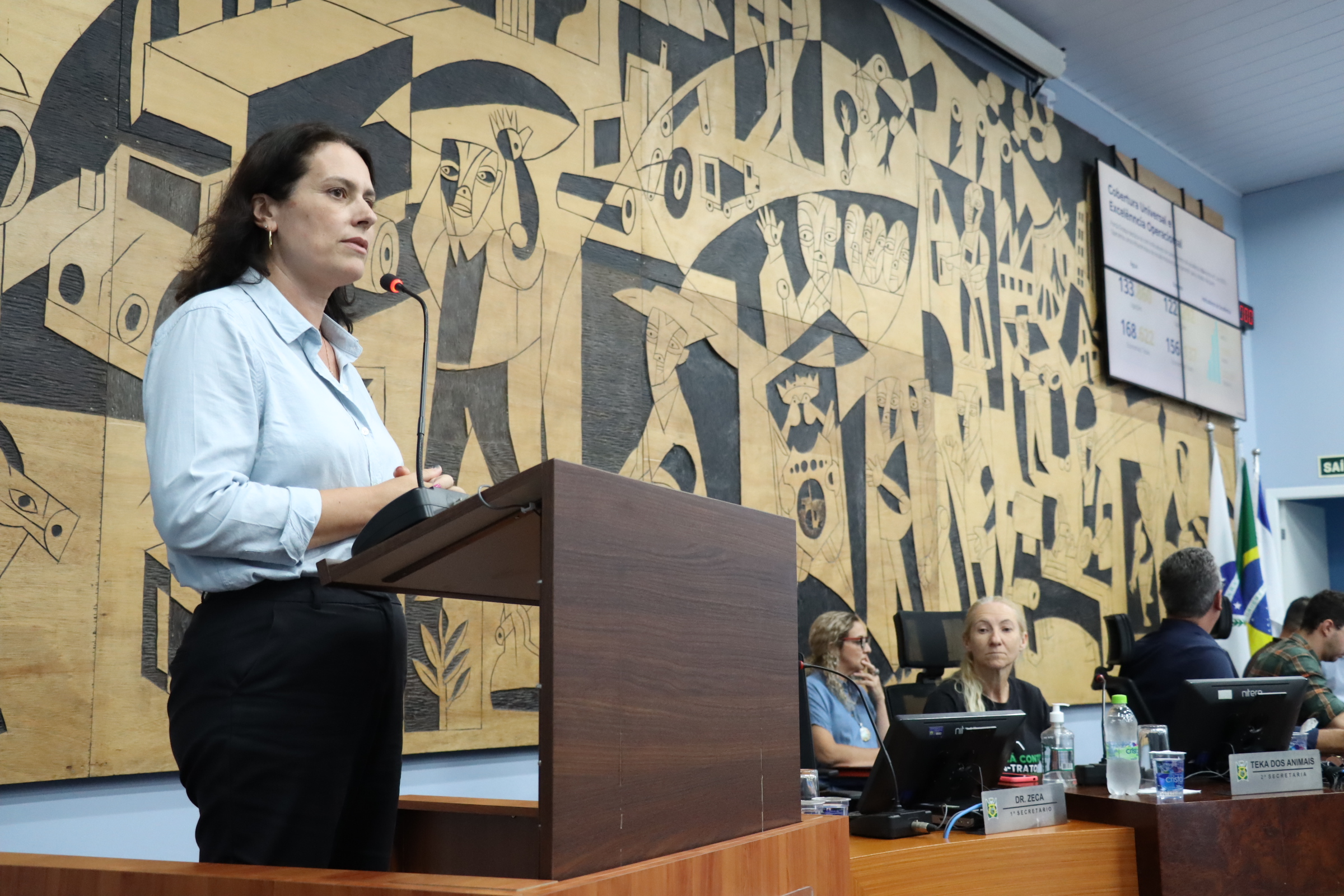 Representantes da Sanepar prestam esclarecimentos sobre qualidade da água em Ponta Grossa 