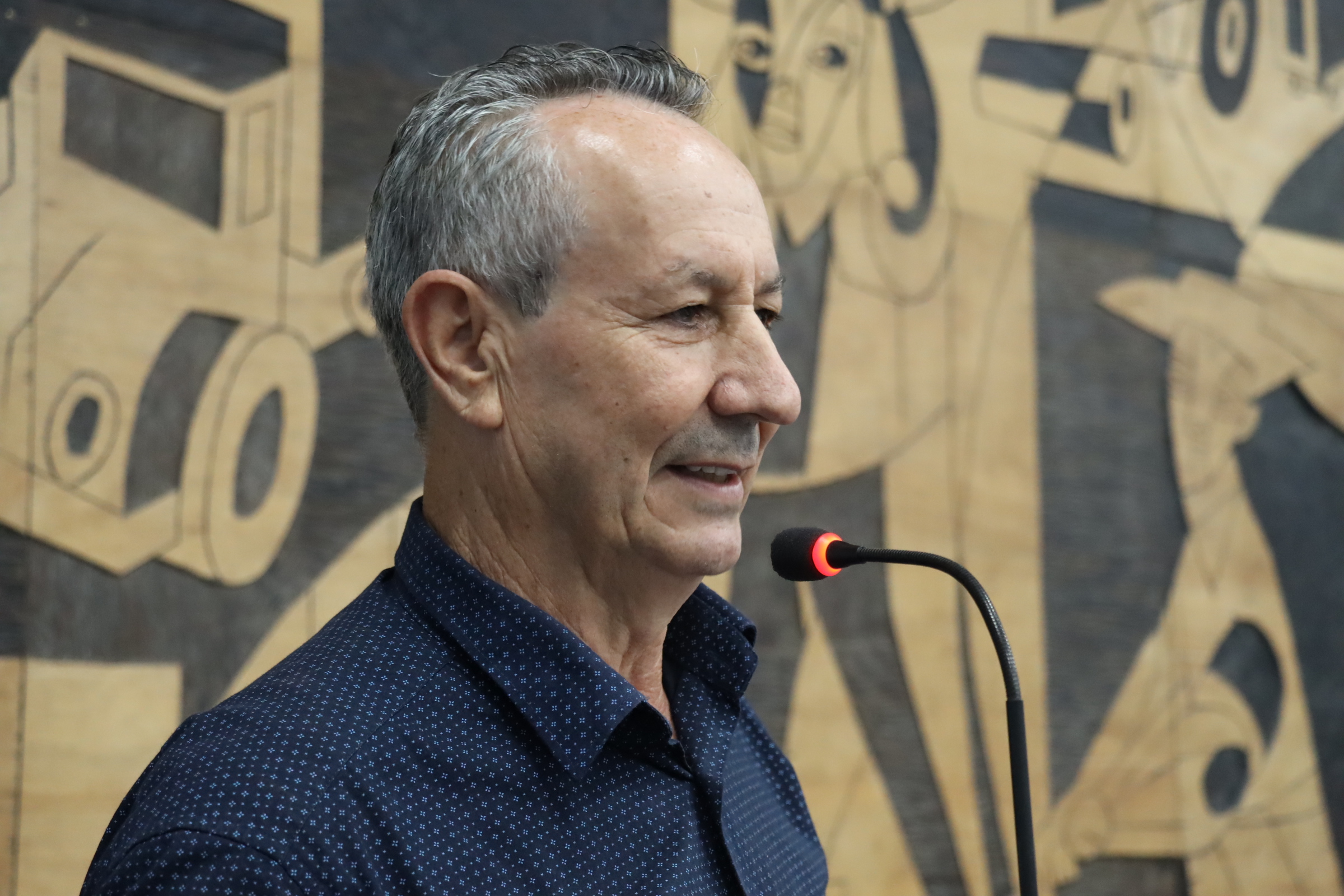 Secretário apresenta avanços e dificuldades do programa Feira Verde na CMPG