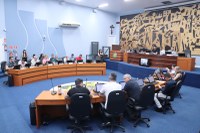 Sessão Extraordinária de 18/12