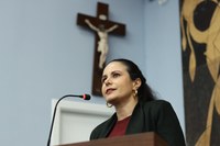 Veterinária explica relação entre violência contra animais e violência doméstica durante Tribuna Livre